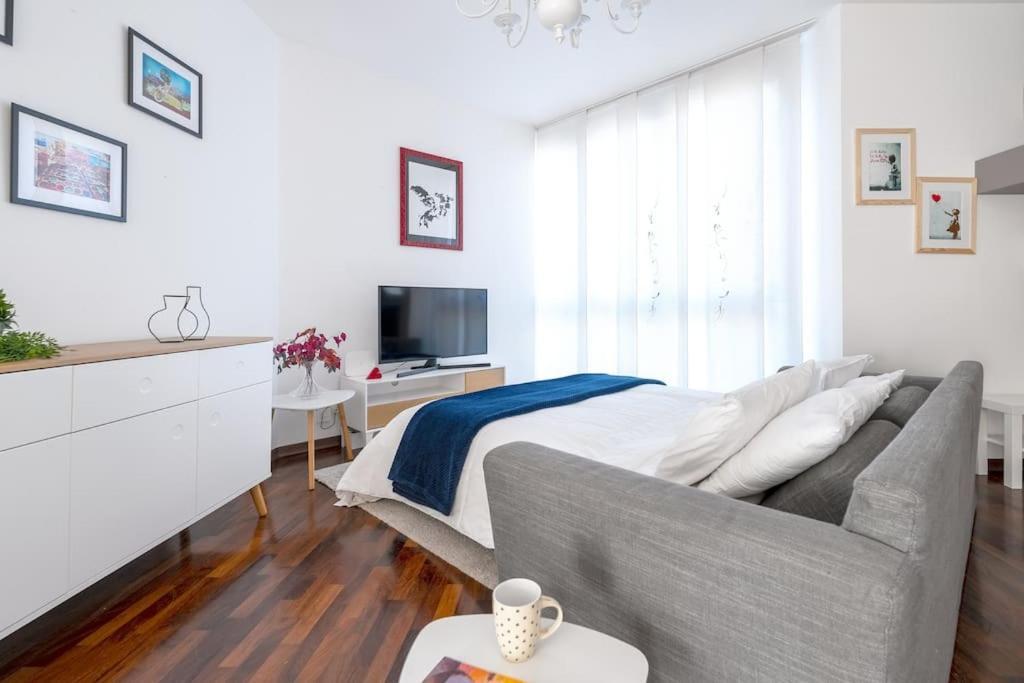 Duomo-PortaromanaXxl Home Terrace & Free Parking Милано Екстериор снимка
