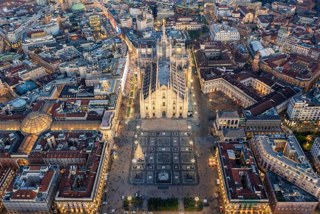 Duomo-PortaromanaXxl Home Terrace & Free Parking Милано Екстериор снимка